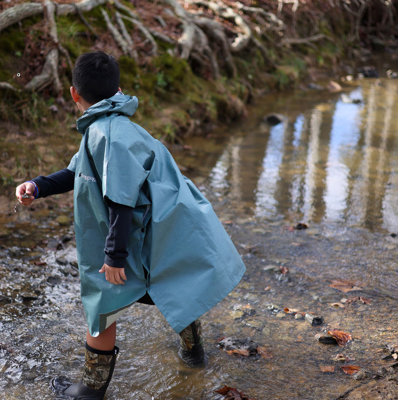 Load image into Gallery viewer, Frogg Toggs Youth Blue Ultra-Lite2 Poncho
