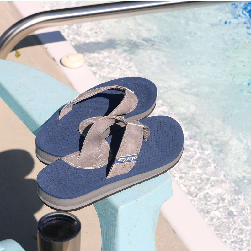 Load image into Gallery viewer, Frogg Toggs Mens Gray Charter Sandal
