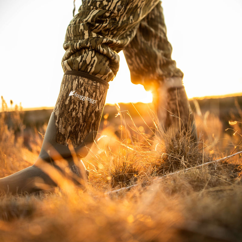 Load image into Gallery viewer, Frogg Toggs Mens Brown Ridge Buster 1200gm Thinsulate Knee Boots
