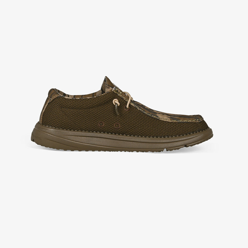 Load image into Gallery viewer, Gator Waders Youth Mossy Oak 2-Tone Original Bottomland Camp Shoes
