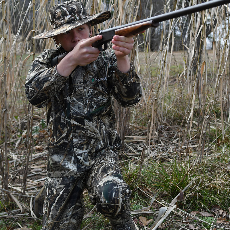 Load image into Gallery viewer, Frogg Toggs Youth Realtree APX Polly Woggs Waterproof Rain Suit
